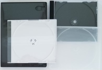 To preserve CDs, DVDs, and Blu-rays properly, storage in a suitable case is requried to prevent damage and contamination. Shown are various types of jewel cases and an Amaray case.